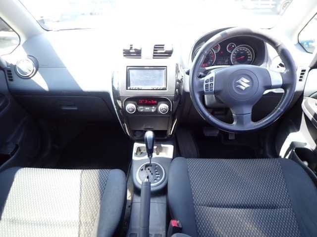2013 SUZUKI SX4